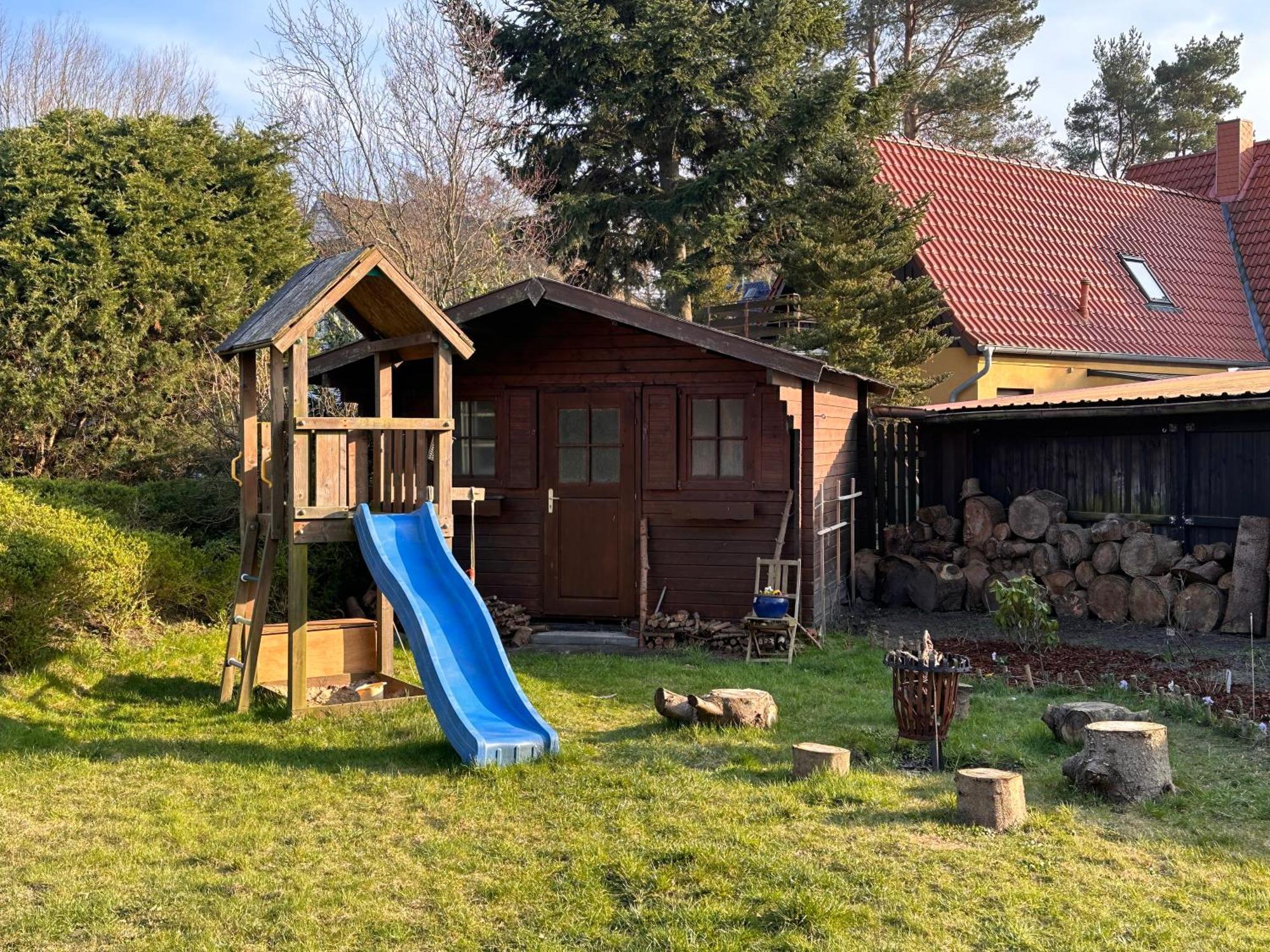 Trollhus - Grosses Familienfreundliches Ferienhaus Борн Екстер'єр фото